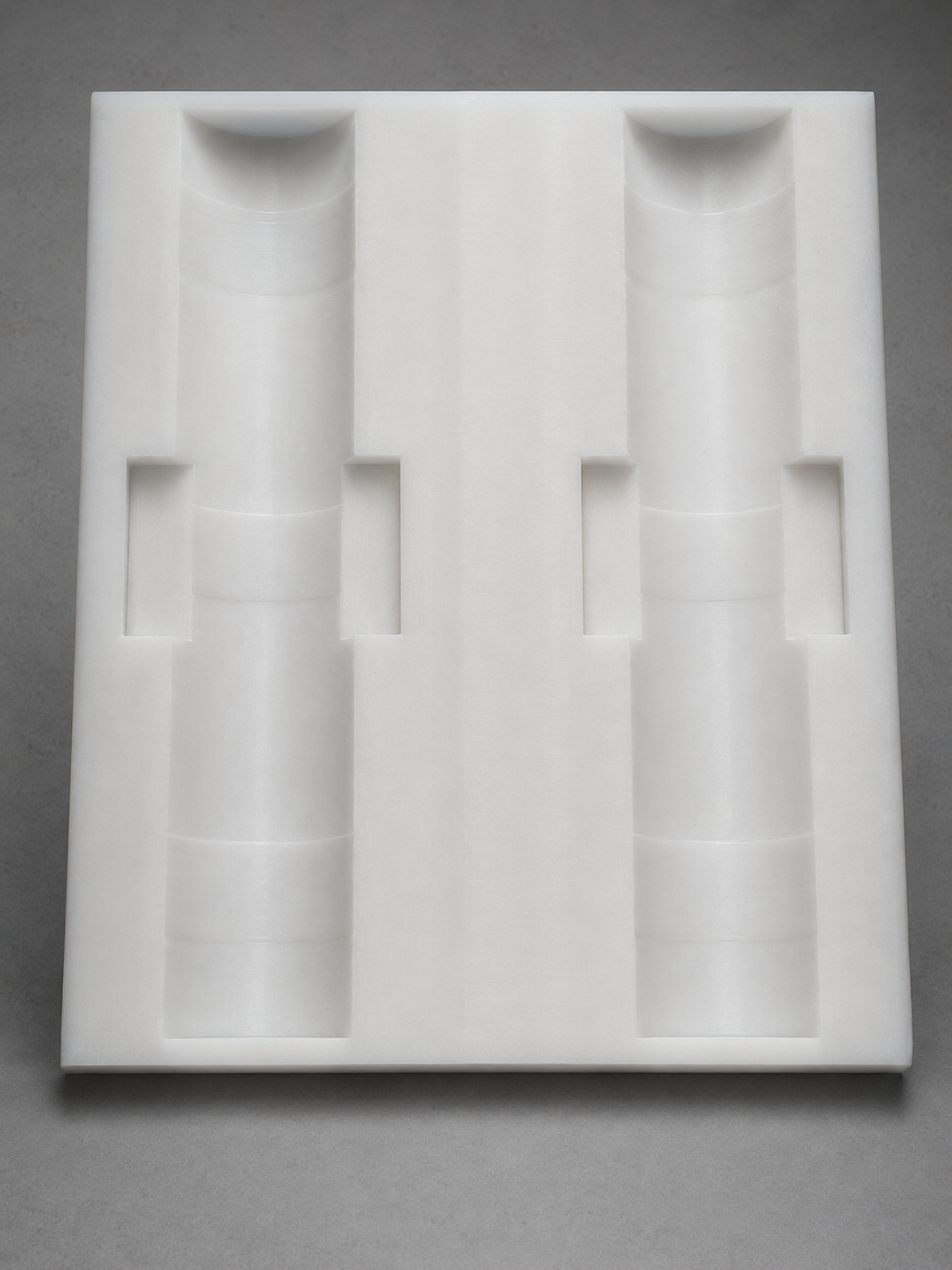 Machined UHMWPE bundle tray